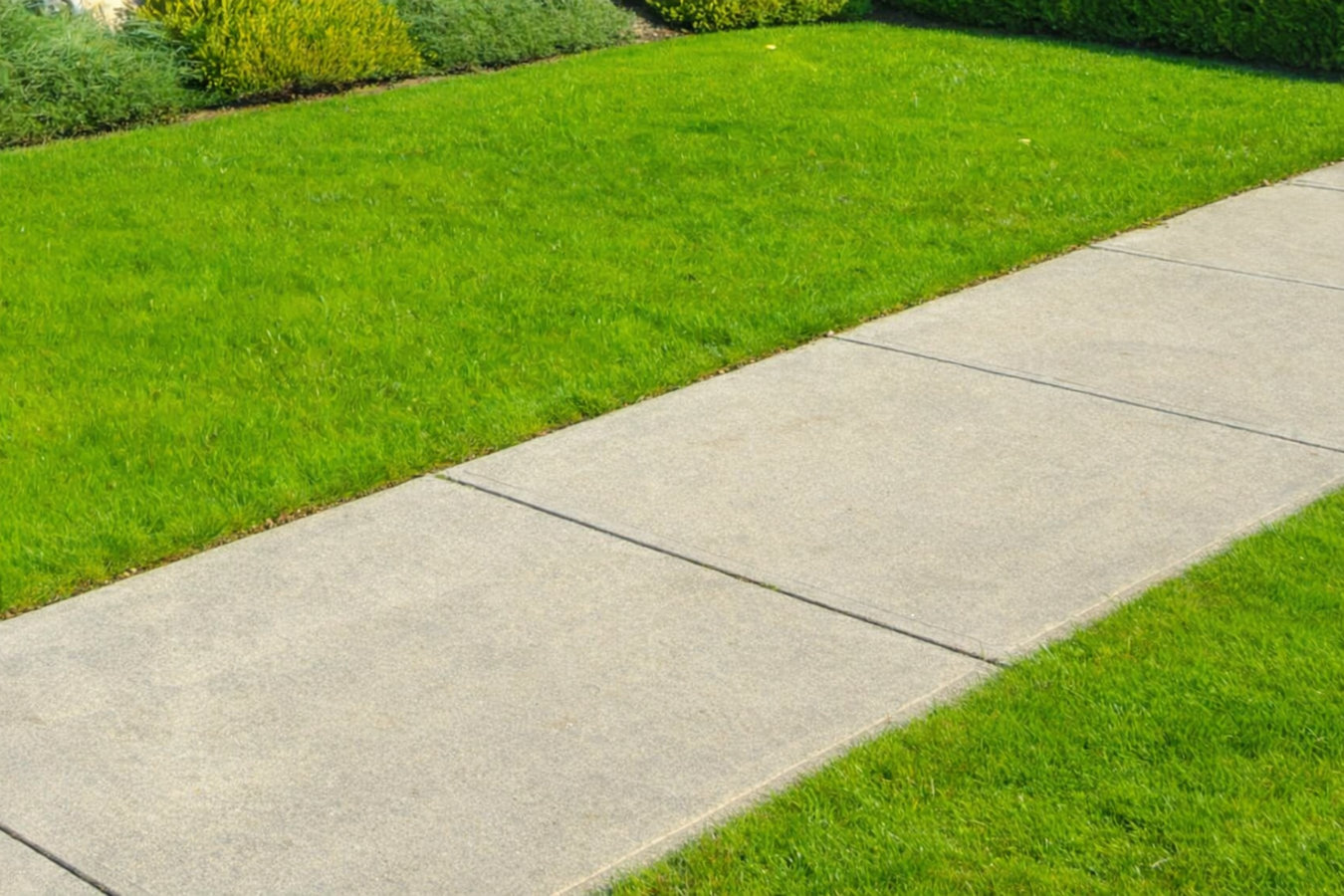 Concrete sidewalk building in Livermore, CA